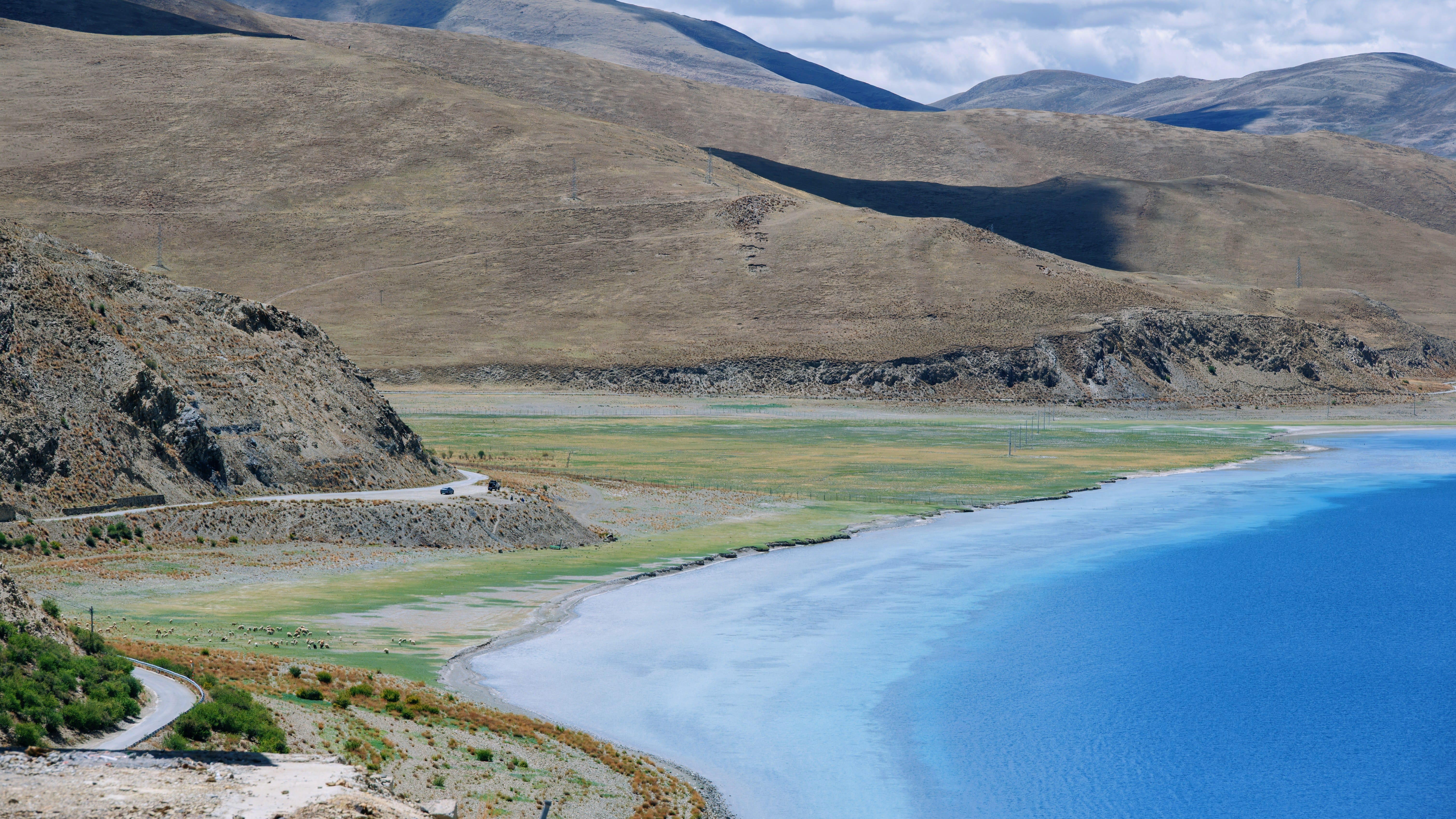 Leh to Nubra Valley photo 2