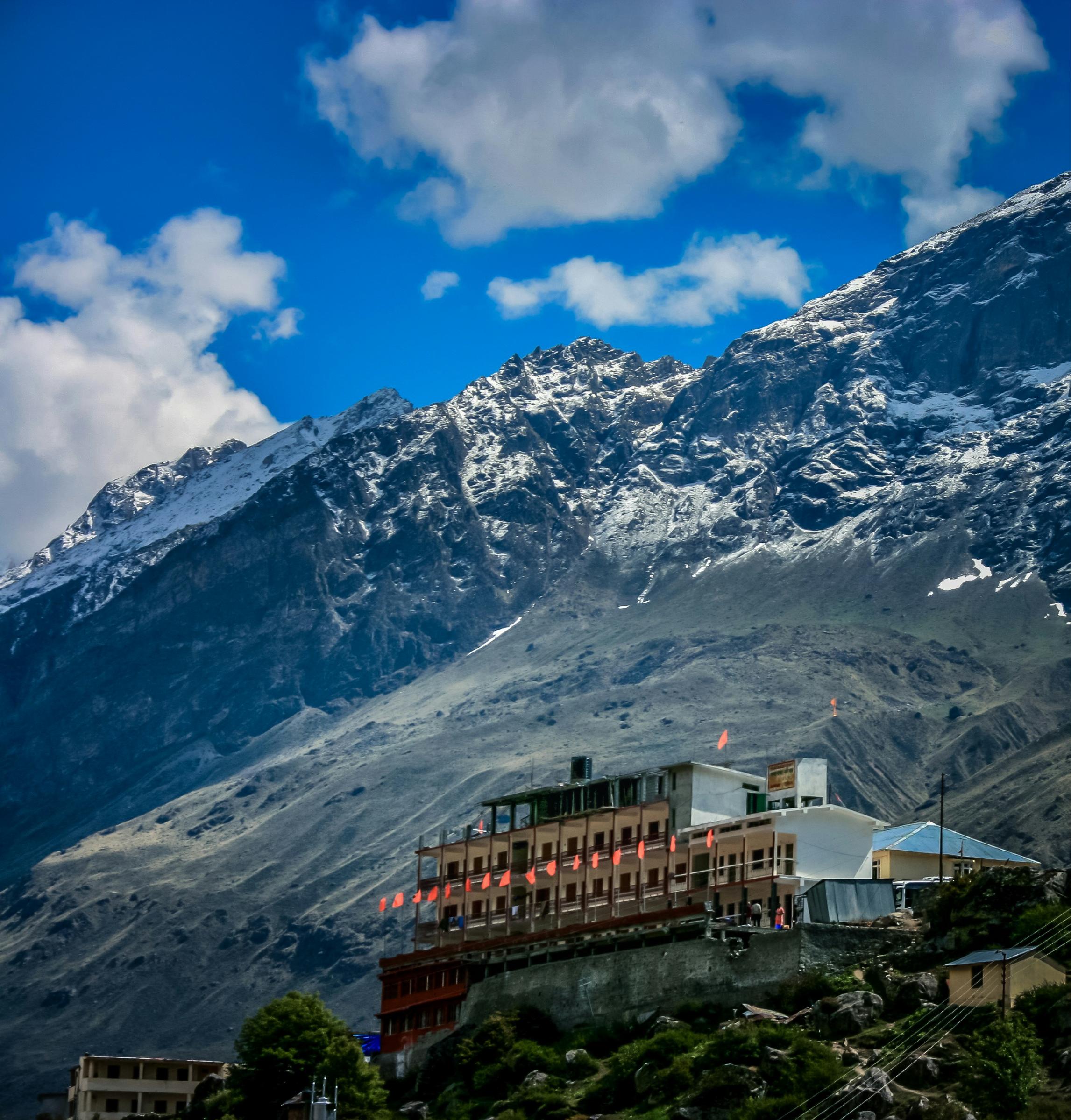 Badrinath and Mana