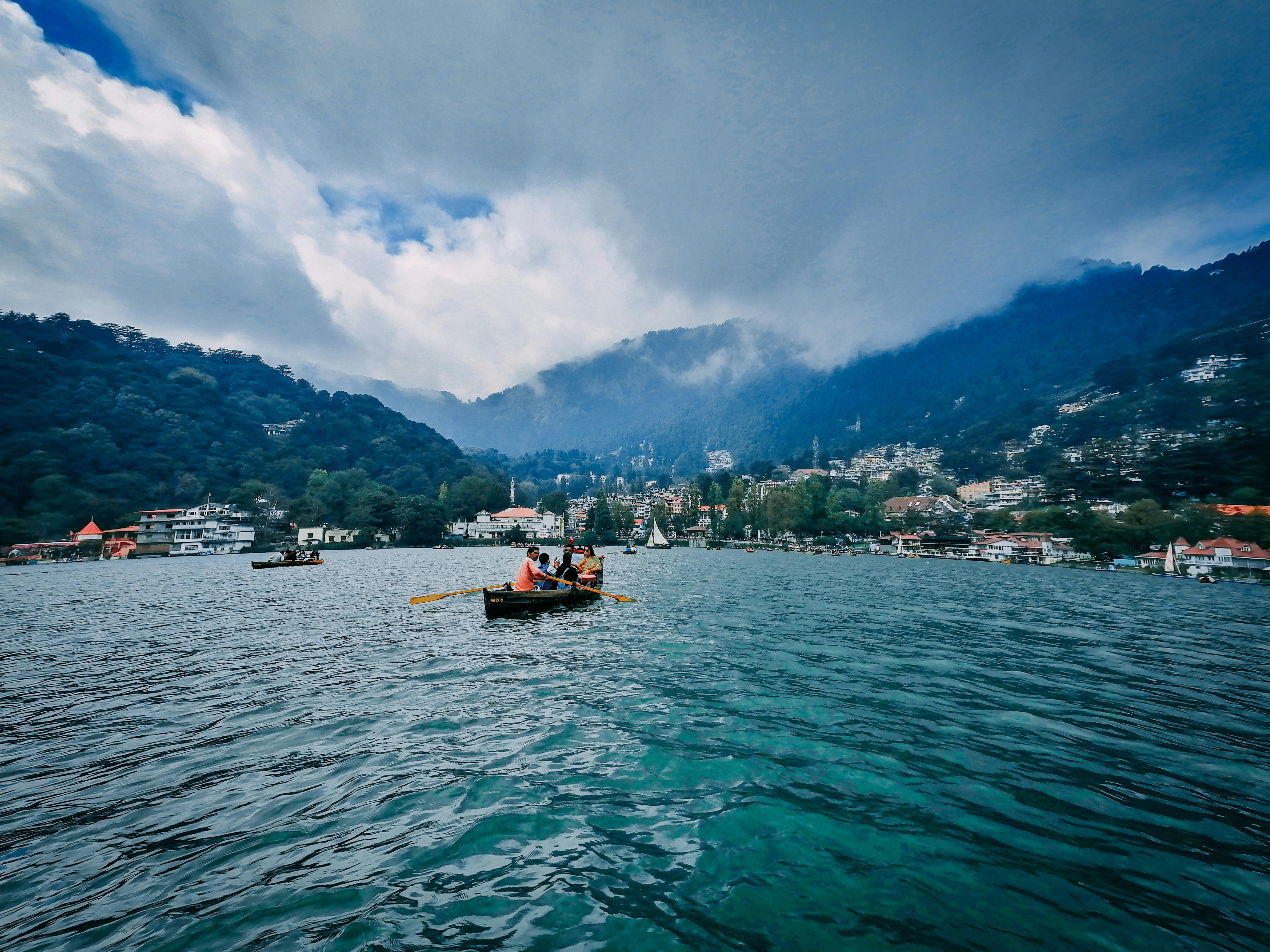 Delhi to Nainital