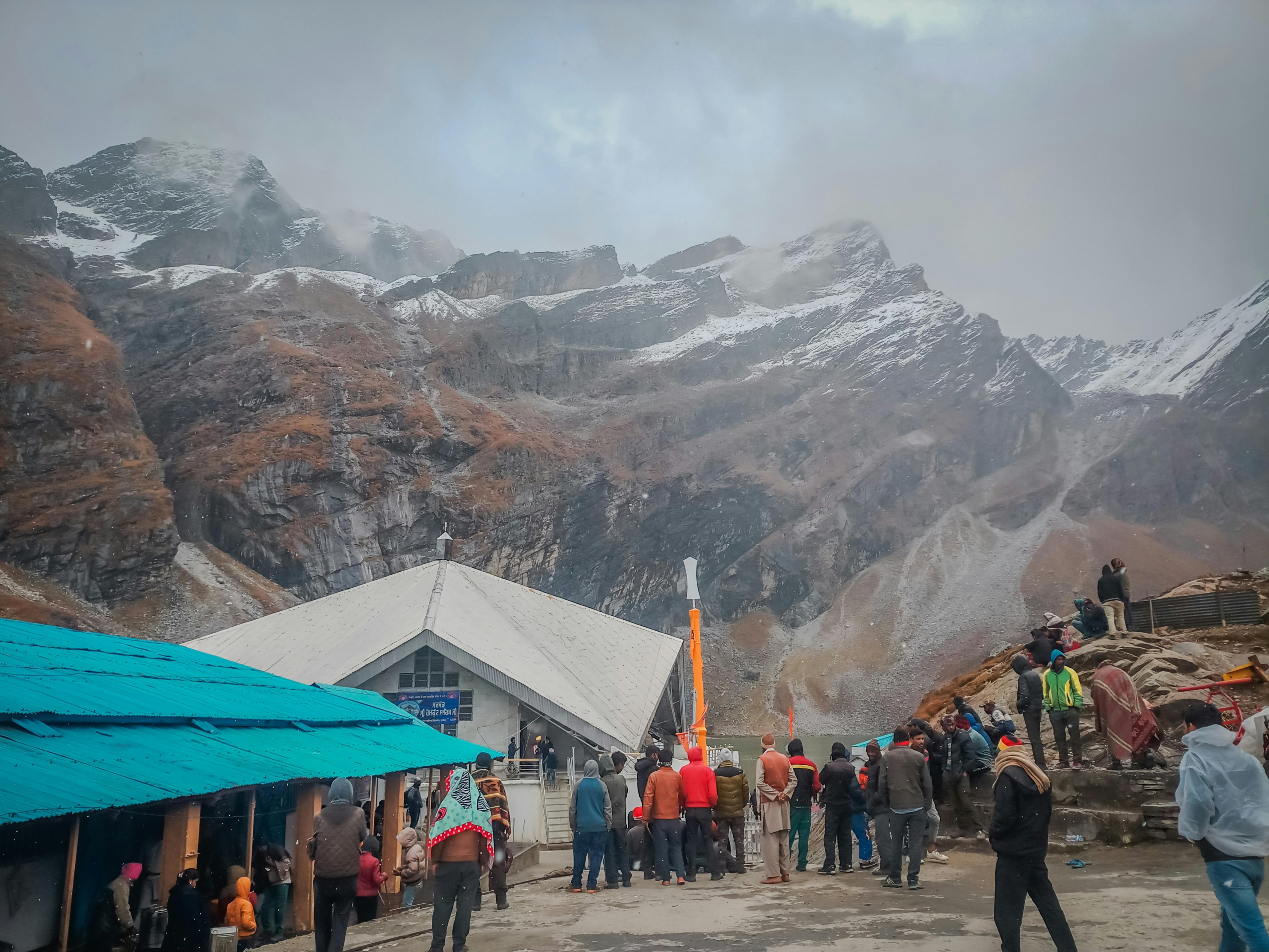 Hemkund Sahib Trek photo 2