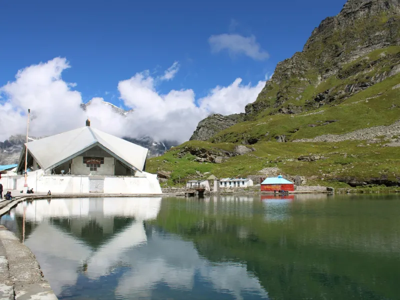 Valley of Flowers & Hemkund Sahib Trek | 6 Nights 7 Days
