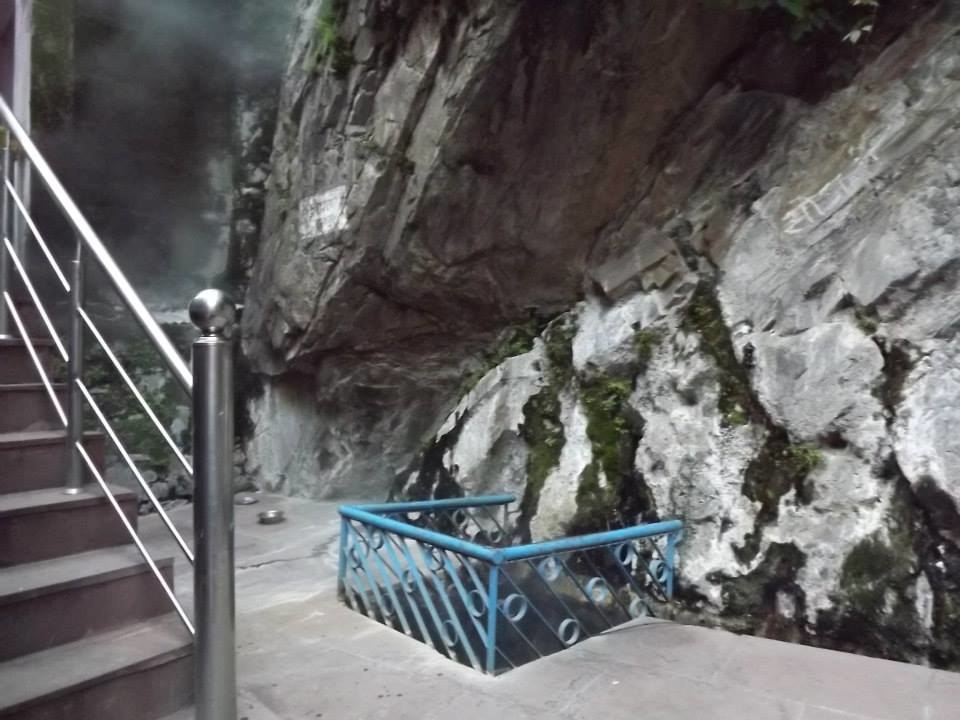 Day 2 — Yamunotri Darshan – Blessings at the Source of Yamuna