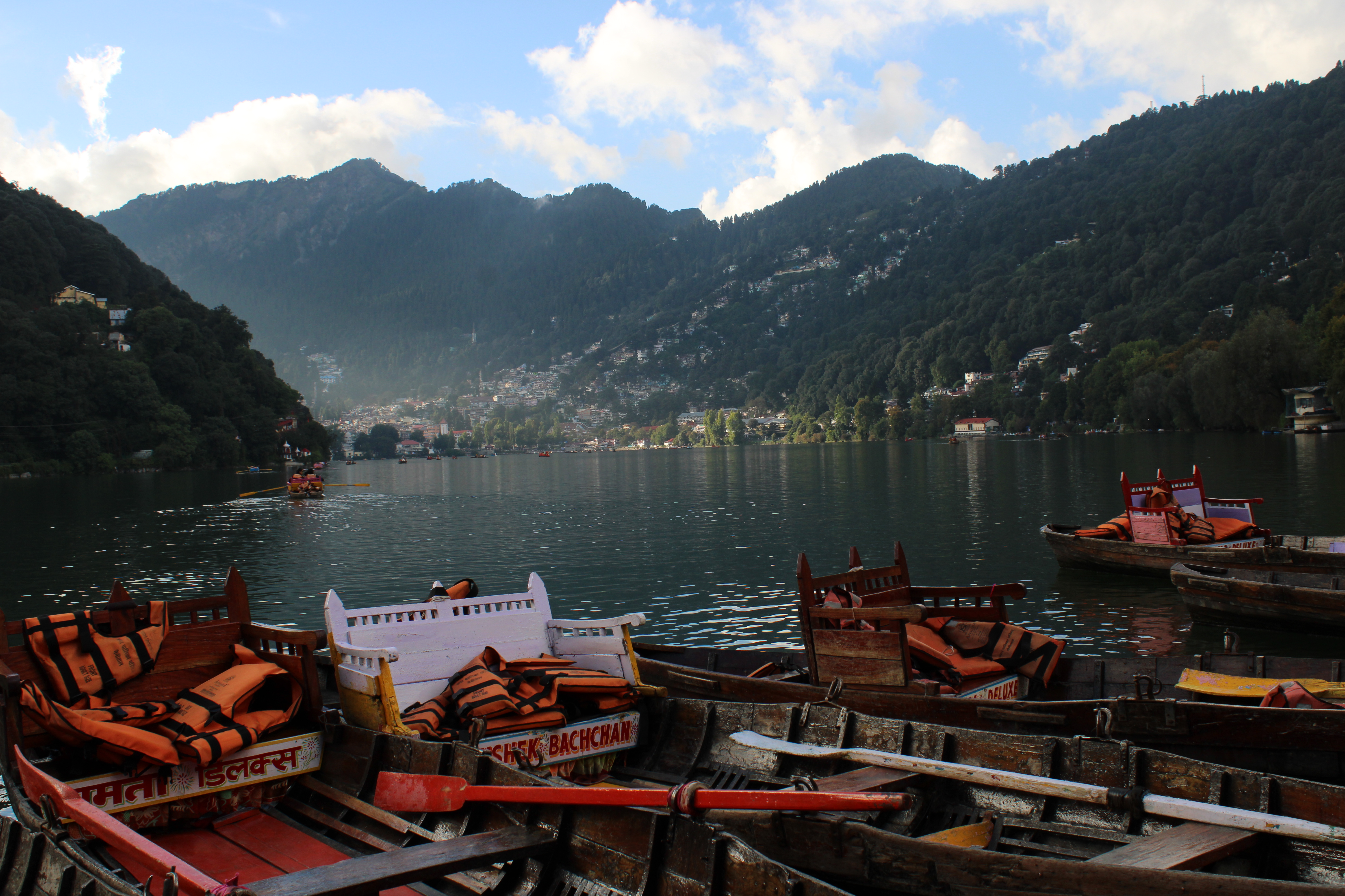 Day 1 — Arrival in Nainital – Lakefront Leisure & Mall Road Evening